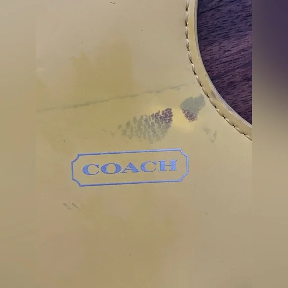 COACH Banana Coin Purse - NWT - CALLOUTS - Picture 7 of 8